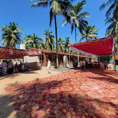 Coastline Beach Resort Perupalem エクステリア 写真
