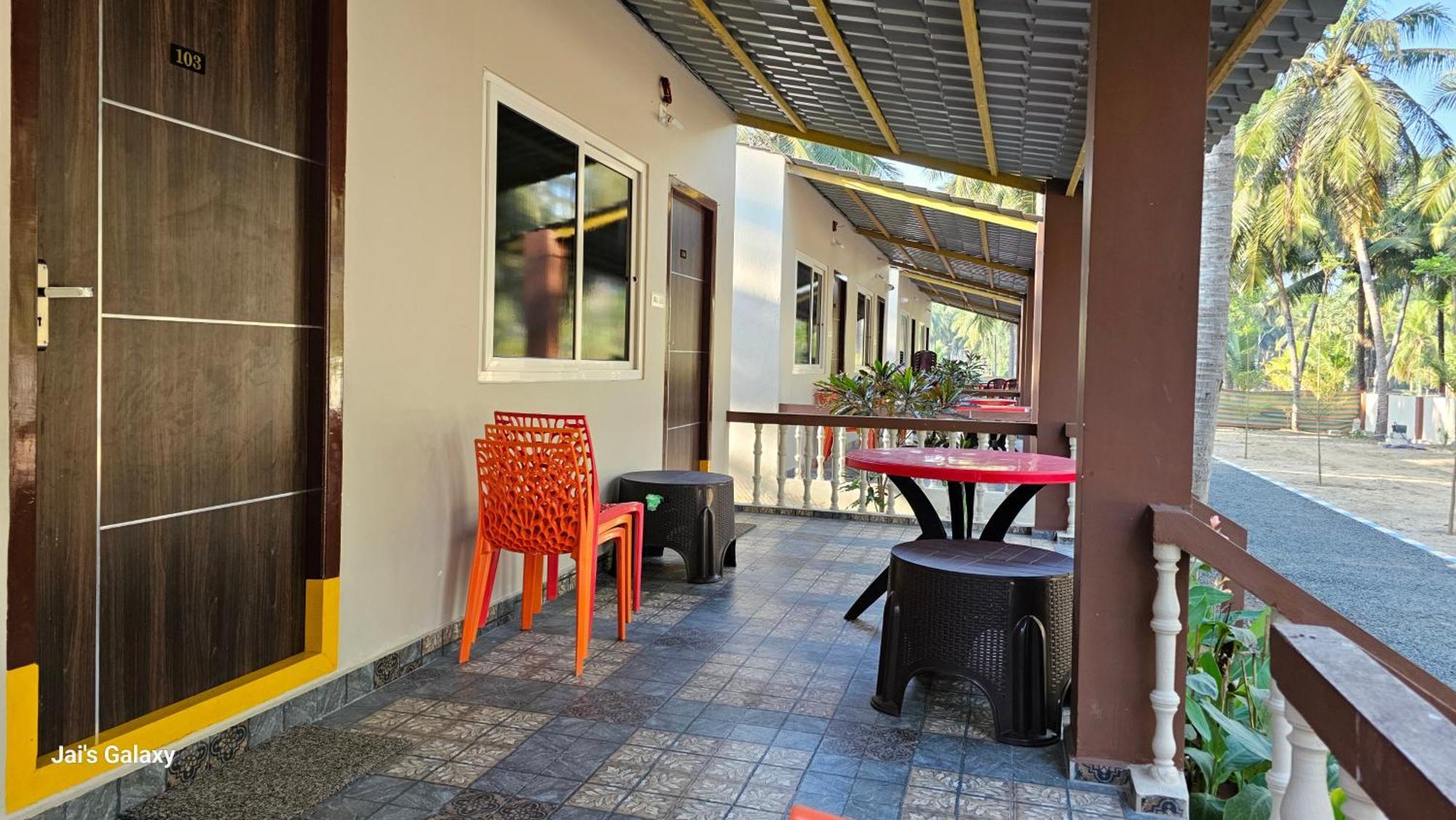 Coastline Beach Resort Perupalem エクステリア 写真