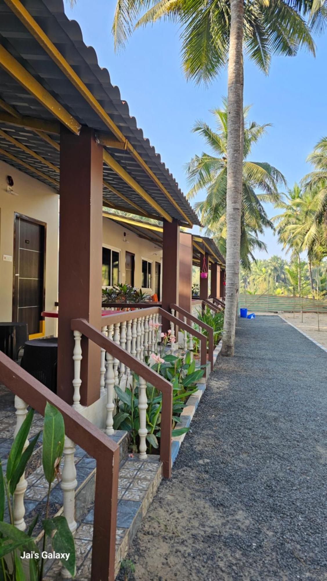 Coastline Beach Resort Perupalem エクステリア 写真